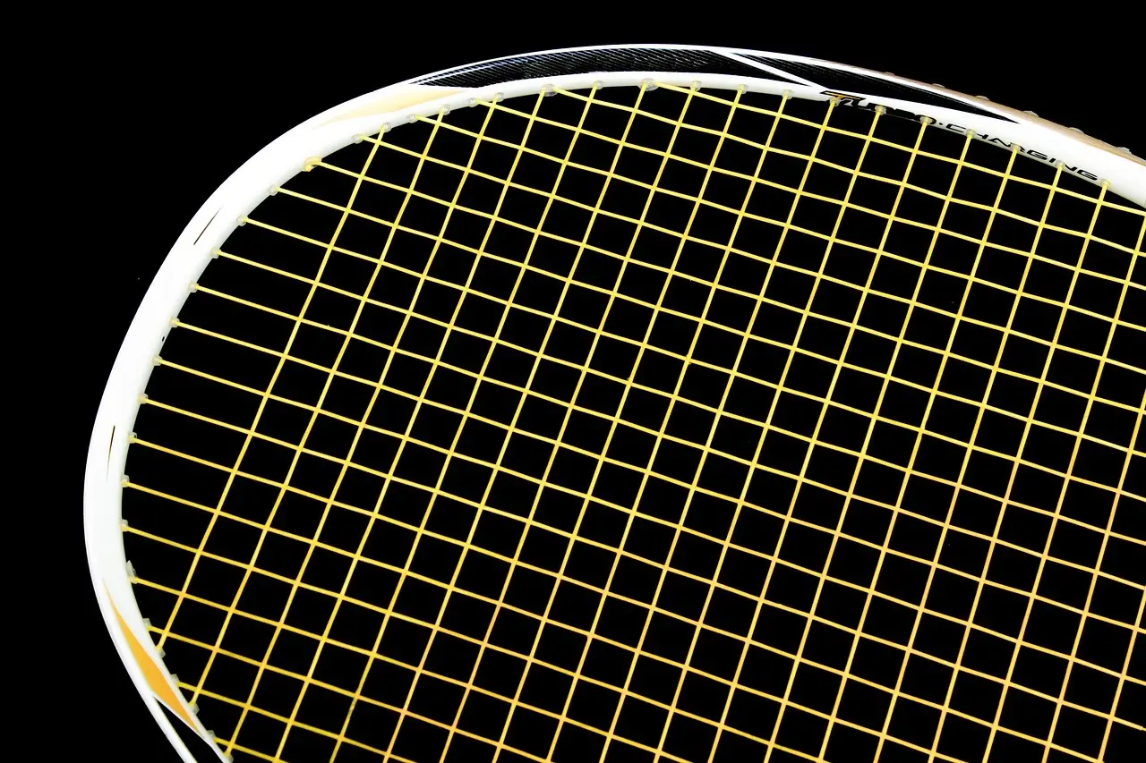 Badmintonketcher i nærbillede